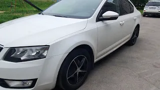 Замена повторителей поворотников в зеркалах (сравнение) Skoda Octavia A7