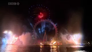 Новогодний салют в Лондоне