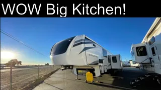 2022 Forest River Cardinal 403FKLE LUXURY 5th wheel