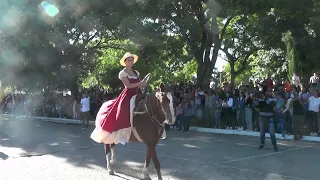 Desfile de Paisanos y Paisanas a caballo Fiesta del Ternero Sauceño 2.022 #Sauce #Ternero #Fiesta