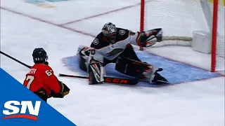 Ryan Miller Proves He's Still Got It With Vintage Glove Save On Max Pacioretty