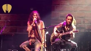 Steven Tyler and Nuno Bettenourt perform Extreme's "More Than Words" LIVE