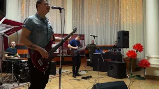 Группа "Белые Медведи" - А Что Нам Надо [cover] LIVE