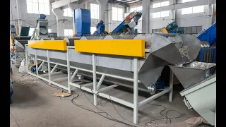 Waste PE PP Film Crushing Washing Drying Recycling Production Line