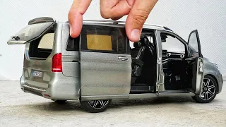 Unboxing of Mercedes V Class 1:18 Scale Diecast Model