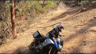 Husqvarna Norden 901 vs BMW GS 850 CRASH in MX OFF ROAD