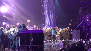 Lenny Kravitz pays tribute to Prince RHOF 2017