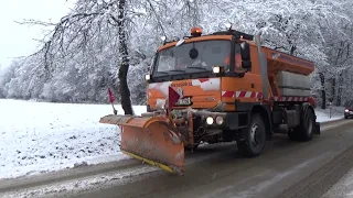 Zimní údržba, komunální servis, sypač Tatra 815, Multicar M25, traktory s radlicí, bílá zima silnice