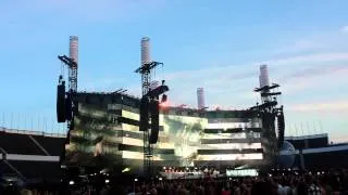 MUSE - Supremacy + Supermassive Black Hole LIVE @ Helsinki 27.7.2013