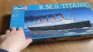 My first model kit review. Revell Titanic (1/700)