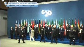 G20 leaders gather for traditional family photo