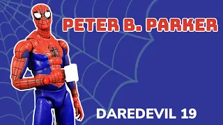 MAFEX Medicom Toy Spiderman Into The Spiderverse PETER B PARKER SPIDERMAN Action Figure Review