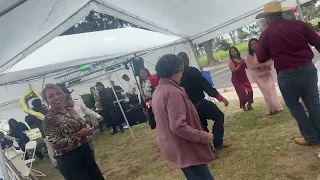 El Michapeñito Hernández Con su prima en su graduación.  Oxnard CAL   5/18/2024