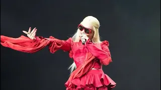 Kim Petras - Hit it from the back (live from the town festival Brazil)￼