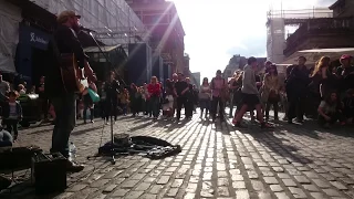 Snow Patrol, Chasing Cars (by Rob Falsini) - busking in the streets of London, UK