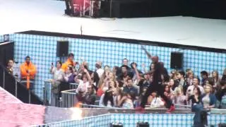 Flo Rida - Club Can't Handle Me (Summertime Ball 2012 Wembley)