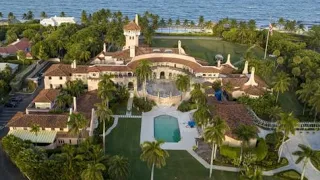 FBI agents found trove of classified documents in search of Trump's Mar-a-Lago property