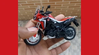 Miniaturas de Motos - Miniatura Honda Africa Twin DCT 2017 Maisto 1:18