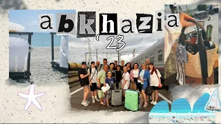 vlog🐚🪼 | Абхазия!!! компания из 16 человек врывается за границу без стука! друзья, солнце и вино🍷