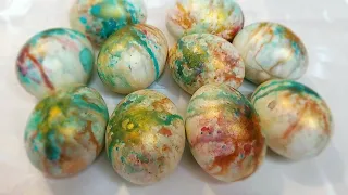 How to color eggs for Easter in an original way. A new way of coloring eggs for Easter.