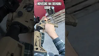 ASMR Airsoft M4 NOVESKE Gbbr 💨 #airsoft #shorts #unboxing #m4 #viral #gas #asmr #asmrunboxing