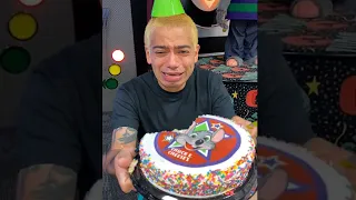 Nobody came to his Chuck E Cheese birthday :(