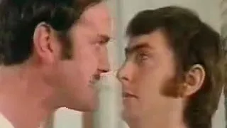 Monty Python: Selbstverteidigung