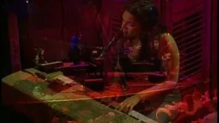 Norah Jones - What Am I To You - Live in New Orleans