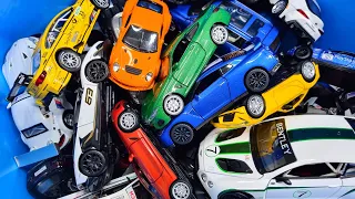 Selection of alloy die cast cars being shown  * - MyModelCarCollection