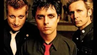 i walk alone- green day