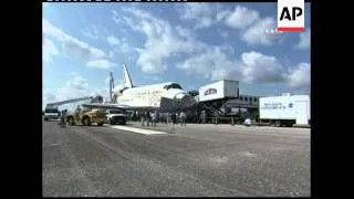 Discovery finally lands after crossing US heartland