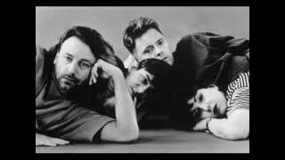 NEW ORDER- BIZARRE LOVE TRIANGLE