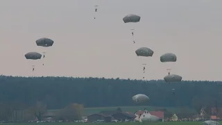 US Army's 173rd paratroopers jump into Germany during Saber Junction 16