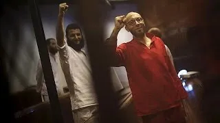 Египет: трех журналистов приговорили к смертной казни