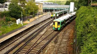 Southern 6 Car Class 377 Departs Lewes For Brighton - 05/08/17