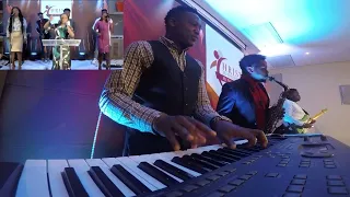Hot ! IPhone intro 😁🙅🏻| amazing praise session ,u will love this| Piano cam by Ojekunle Ayodeji