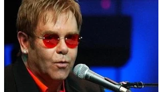 Elton John LIVE in Korea 2004 - Your Song