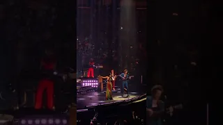 Harry Styles & Kacey Musgraves - You’re Still The One (Shania Twain) at Madison Square Garden