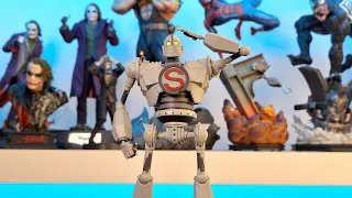 The Iron Giant by DIAMOND SELECT TOYS Action Figure | UNBOXING