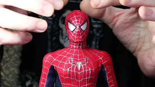 HOT TOYS SPIDER-MAN. TIPS ON HOW I ADJUSTED THE HEAD SEAM