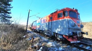 Marfar CFR Marfă cu ED 083 urcă în potcoava de la Boju cu naveta de Brazi-Suplacu de Barcău