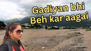 Gadiyaan Bhi Beh Ke Aagyi Tej Bahav Me-Rishikesh-Trivani Ghat