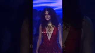 Taapsee Pannu Stuns In Red On Ramp At Lakme Fashion Week #taapseepannu #lakmefashionweek #shorts