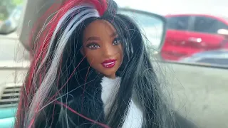 Thrift Store doll hunt and haul! Barbie, Rainbow High, Disney, She-Ra, Bratz and more!!