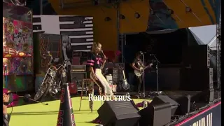 Miley Cyrus - Angels Like You (Live From TikTok Tailgate)