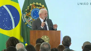 Lula condena invasão da Ucrânia após críticas dos EUA | AFP