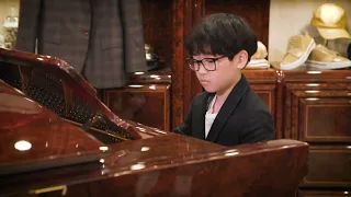 9-year old Prodigy King Yang plays Chopin's Nocturne No. 20