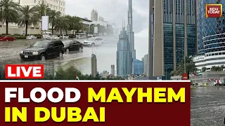 Dubai Floods LIVE| Dubai Flooded After Heavy Rain, Cars Stalled On Roads, Buses Abandoned