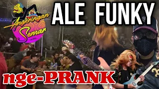 PRANK SOLO GITAR jadi Waiterss di Angkringan Khas Jogja Semar Pakansari Bogor🔥 SUKSES🤘|| #prank