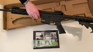 Unboxing - Smith & Wesson M&P 15-22